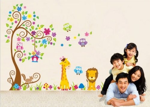 Jungle Zoo: Búho en árbol con la jirafa y el león entre...